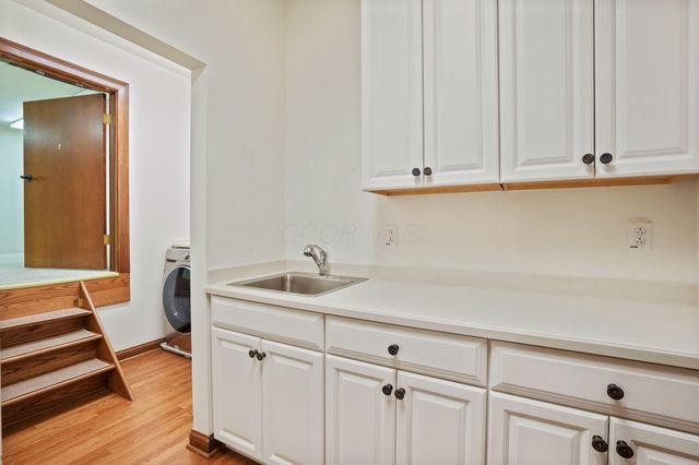 450 Shale Ridge Court, Powell, OH 43065