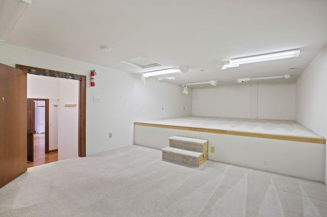 450 Shale Ridge Court, Powell, OH 43065