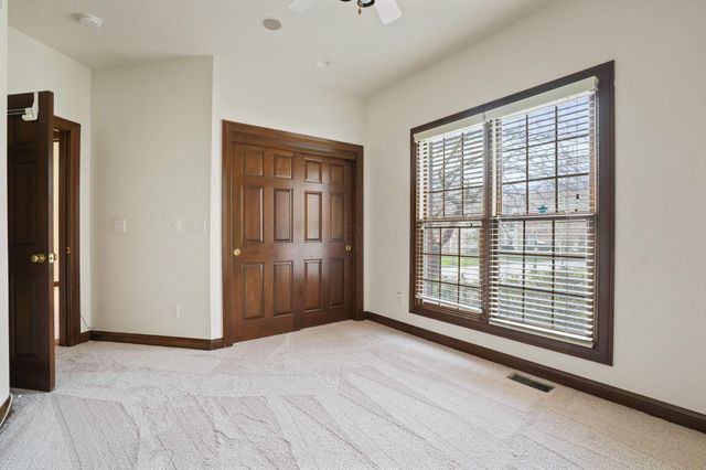 450 Shale Ridge Court, Powell, OH 43065