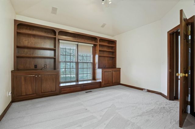 450 Shale Ridge Court, Powell, OH 43065