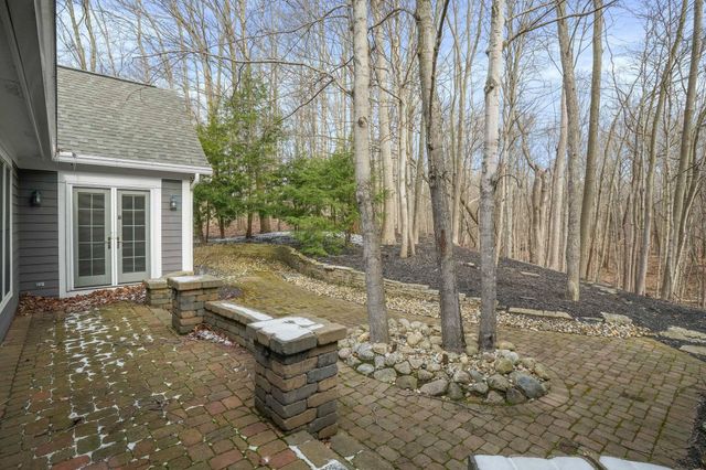 450 Shale Ridge Court, Powell, OH 43065