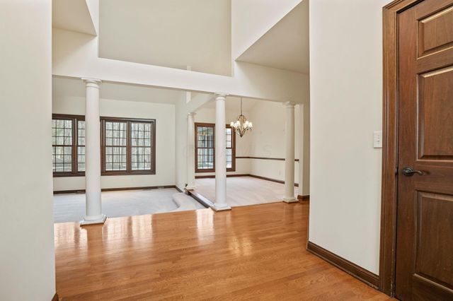 450 Shale Ridge Court, Powell, OH 43065