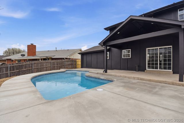 2227 S 83rd East Avenue, Tulsa, OK 74129