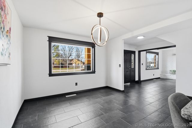 2227 S 83rd East Avenue, Tulsa, OK 74129