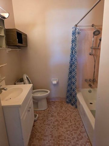 26 Caswell Circle, Mary Esther, FL 32569