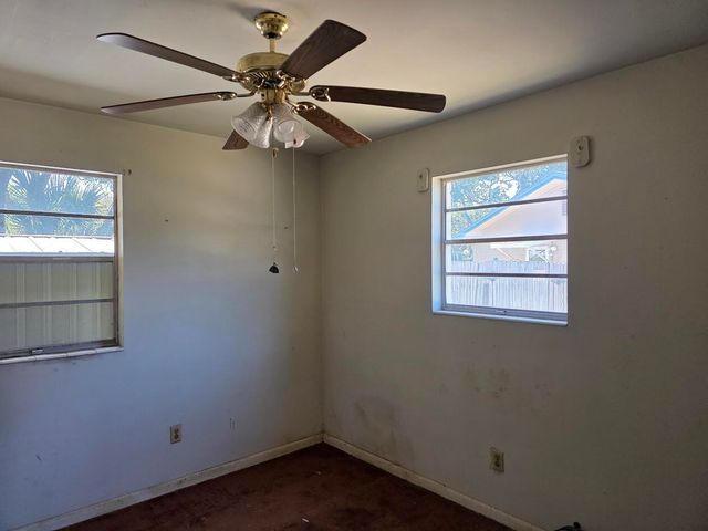 26 Caswell Circle, Mary Esther, FL 32569