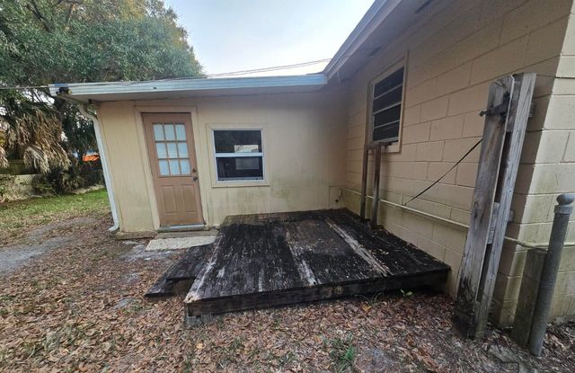 26 Caswell Circle, Mary Esther, FL 32569
