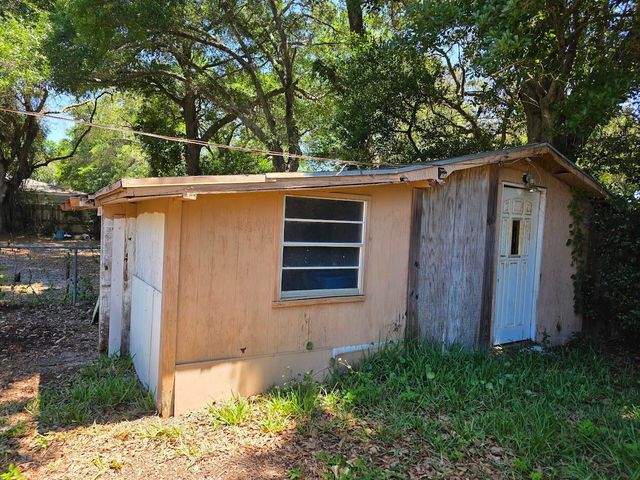 26 Caswell Circle, Mary Esther, FL 32569