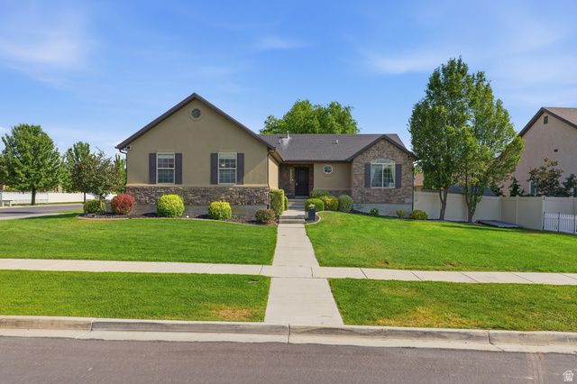 388 W MCALLISTER LN, Saratoga Springs, UT 84045