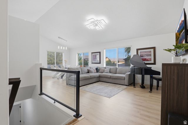 388 W MCALLISTER LN, Saratoga Springs, UT 84045