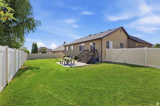 388 W MCALLISTER LN, Saratoga Springs, UT 84045