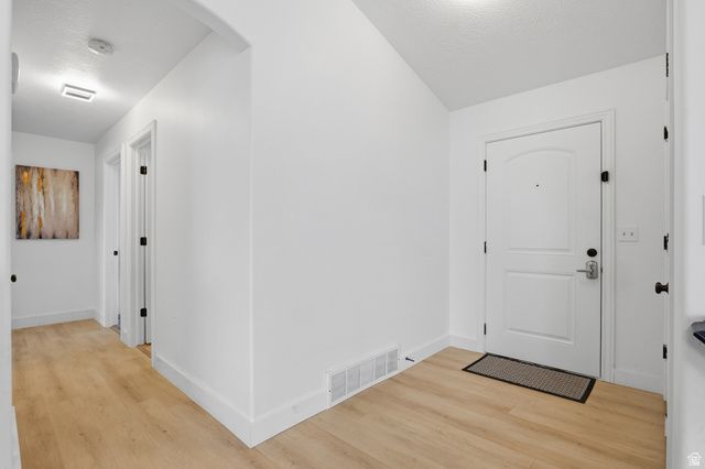 388 W MCALLISTER LN, Saratoga Springs, UT 84045
