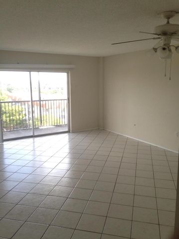4174 Inverrary Drive 911, Lauderhill, FL 33319