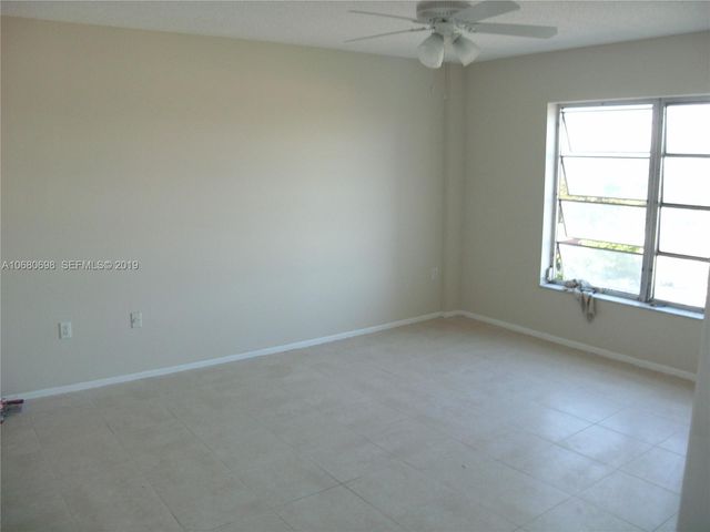 4174 Inverrary Drive 911, Lauderhill, FL 33319
