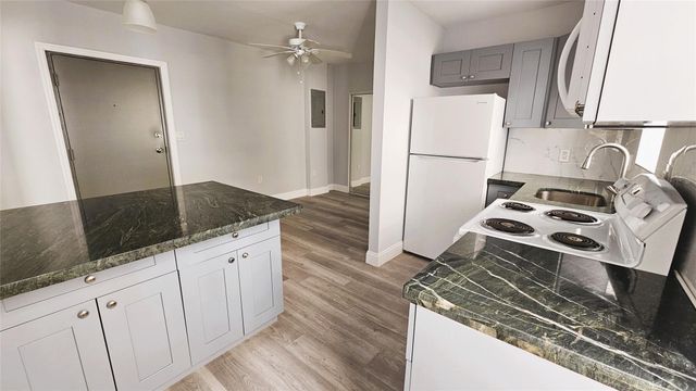 1142 SW 4th Street 3, Miami, FL 33130