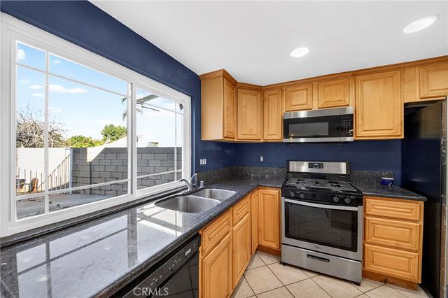 7685 E Calle Durango, Anaheim, CA 92808