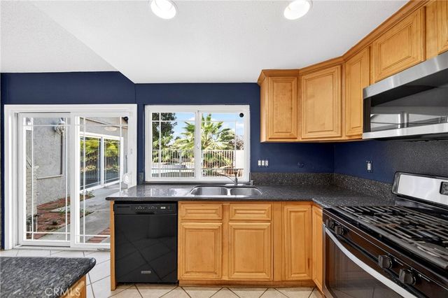 7685 E Calle Durango, Anaheim, CA 92808