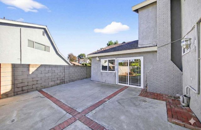 7685 E Calle Durango, Anaheim, CA 92808