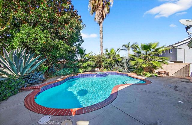 7685 E Calle Durango, Anaheim, CA 92808