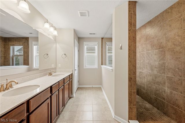 7916 Walcott Way, Mentor, OH 44060