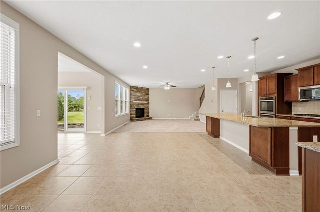 7916 Walcott Way, Mentor, OH 44060
