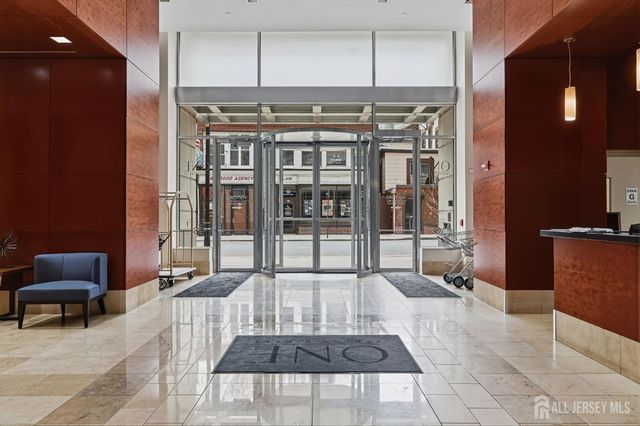 1 Spring Street 2006, New Brunswick, NJ 08901