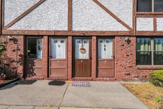 6 Bailey 6, Middle Island, NY 11953