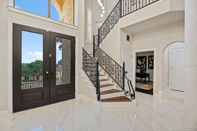 3 Benchwood Circle, San Antonio, TX 78248