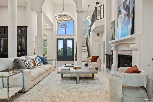 3 Benchwood Circle, San Antonio, TX 78248