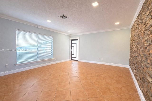 5521 SW 132nd Ave, Miami, FL 33175