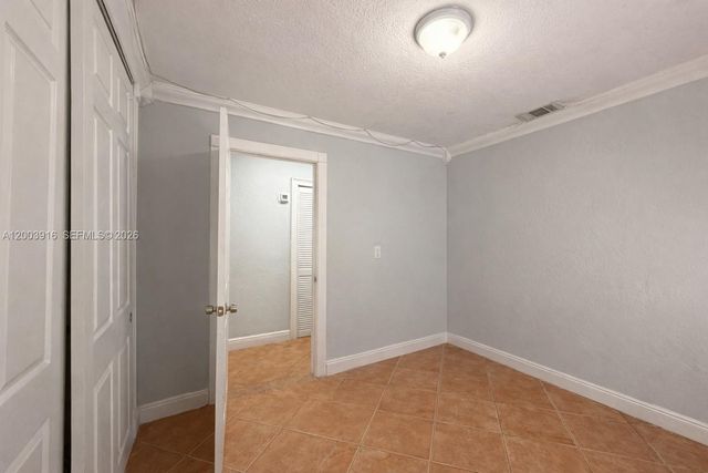 5521 SW 132nd Ave, Miami, FL 33175