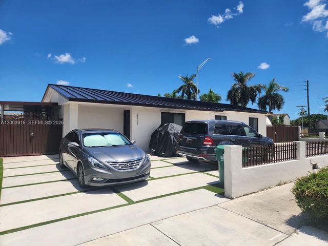 5521 SW 132nd Ave, Miami, FL 33175