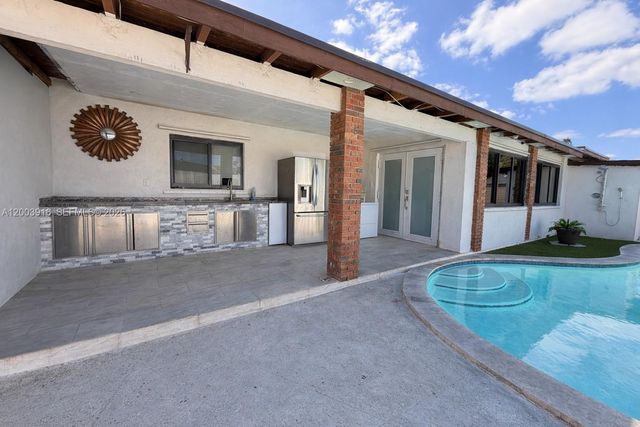 5521 SW 132nd Ave, Miami, FL 33175