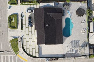 5521 SW 132nd Ave, Miami, FL 33175
