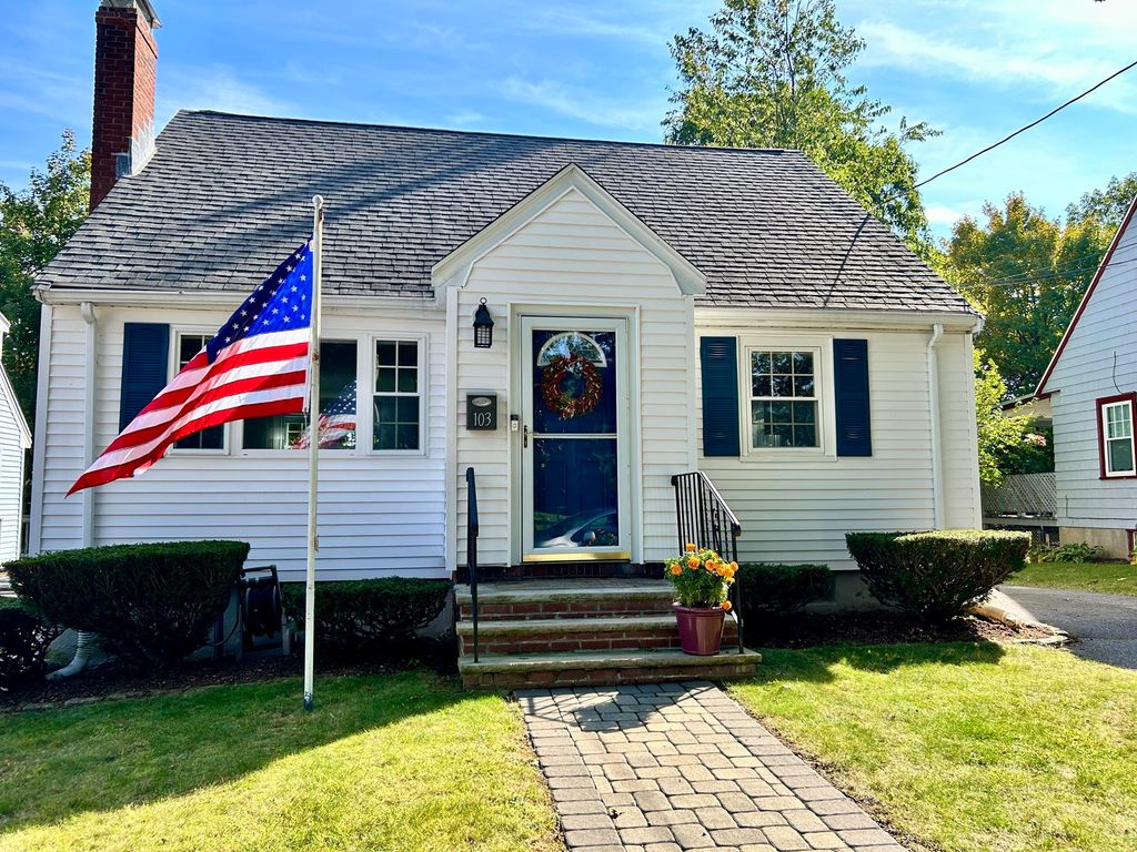 103 Eastwood Circuit 1, Boston, MA 02132