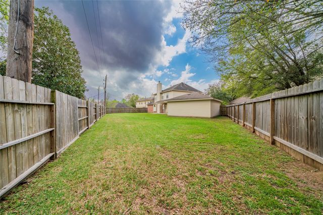 20834 Rivershire Lane, Houston, TX 77073