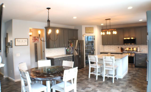 637 Crestview Drive, Lithopolis, OH 43136