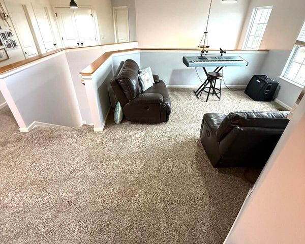 637 Crestview Drive, Lithopolis, OH 43136