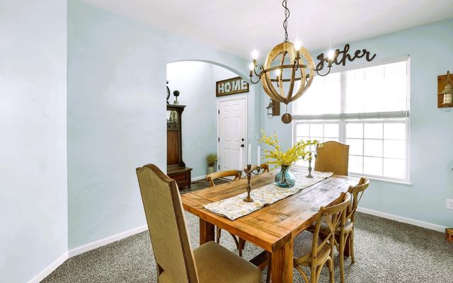 637 Crestview Drive, Lithopolis, OH 43136