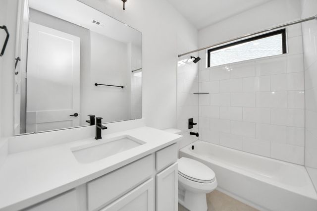 12010 Royal Oaks Banner Way, Houston, TX 77082