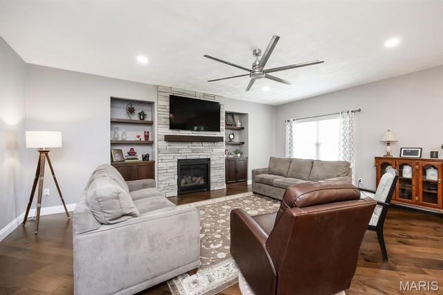 409 Willow Bend Lane, O'fallon, IL 62269