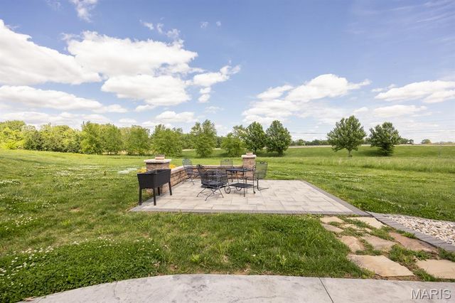 409 Willow Bend Lane, O'fallon, IL 62269