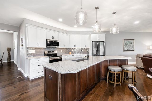 409 Willow Bend Lane, O'fallon, IL 62269