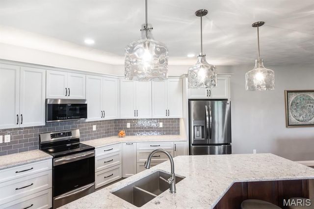 409 Willow Bend Lane, O'fallon, IL 62269