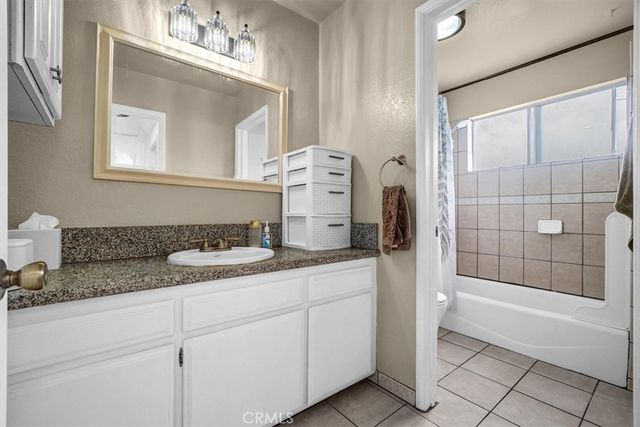 232 W 11th 3, San Pedro, CA 90731