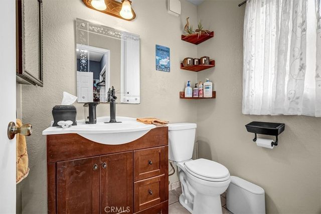 232 W 11th 3, San Pedro, CA 90731