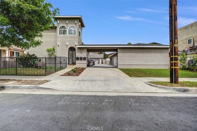 232 W 11th 3, San Pedro, CA 90731