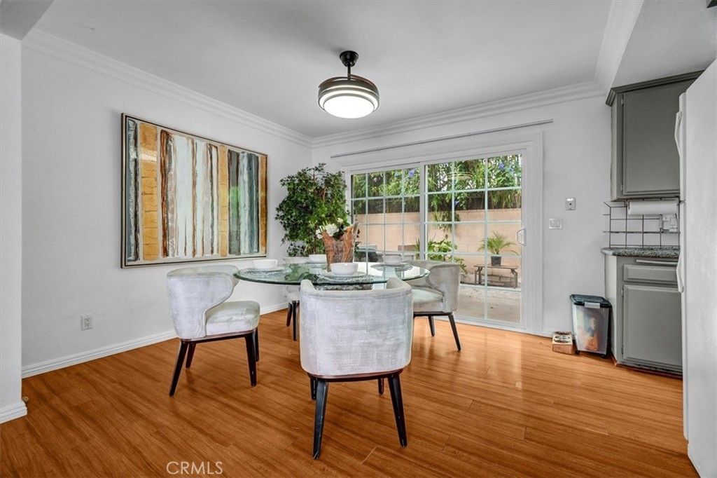 232 W 11th 3, San Pedro, CA 90731 — photo 2
