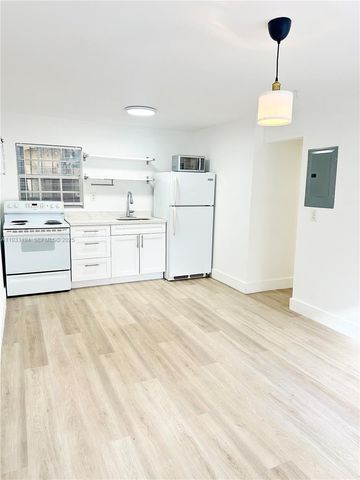 553 NE 65th St 3, Miami, FL 33138