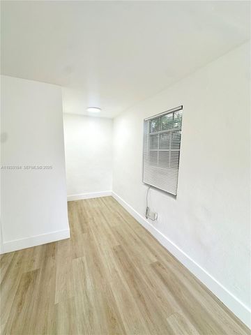 553 NE 65th St 3, Miami, FL 33138